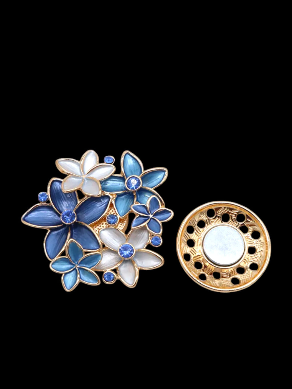 Broche aimantée "Fleurs bleues et blanches"