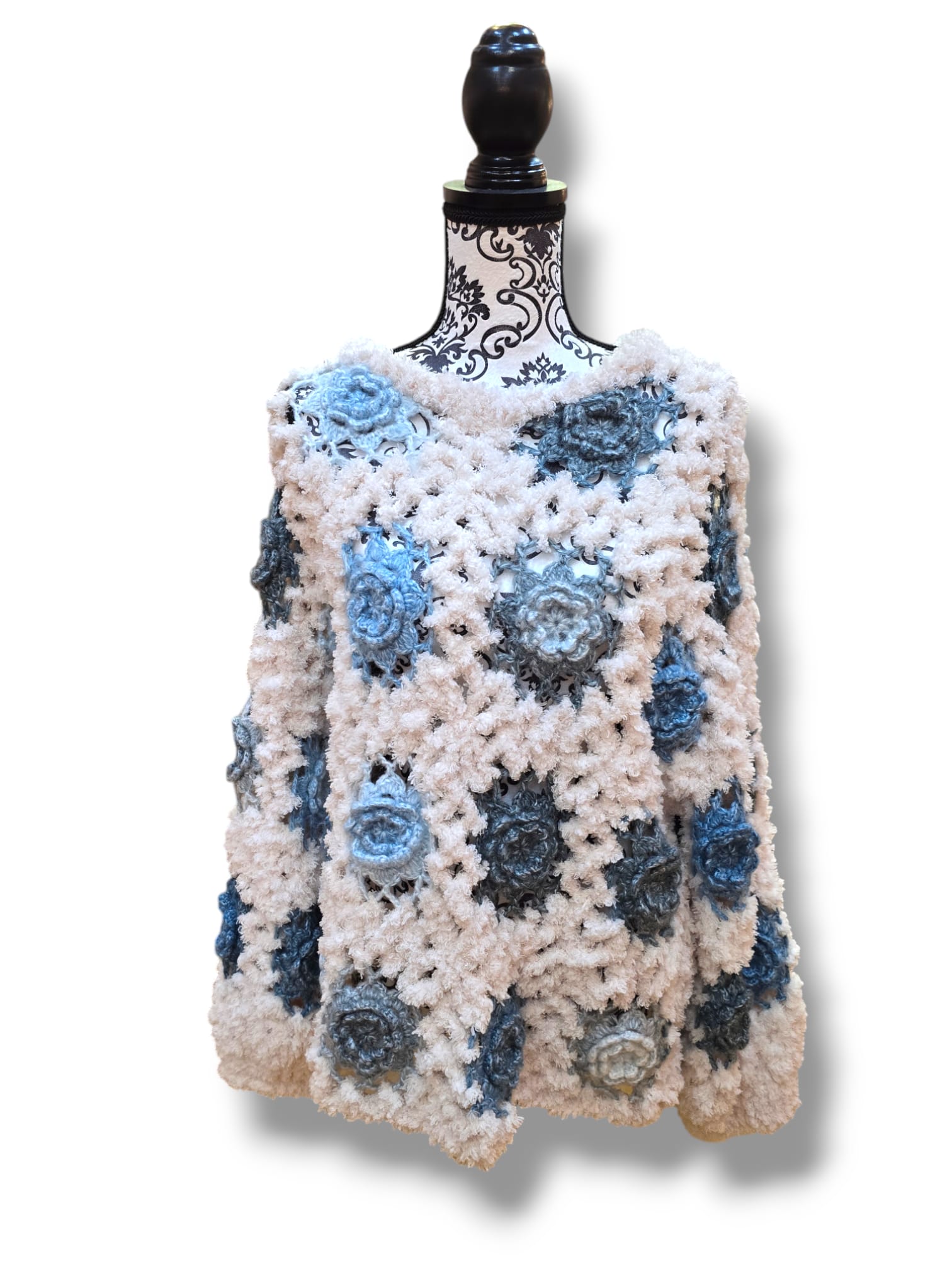 Pull over blanc a fleurs