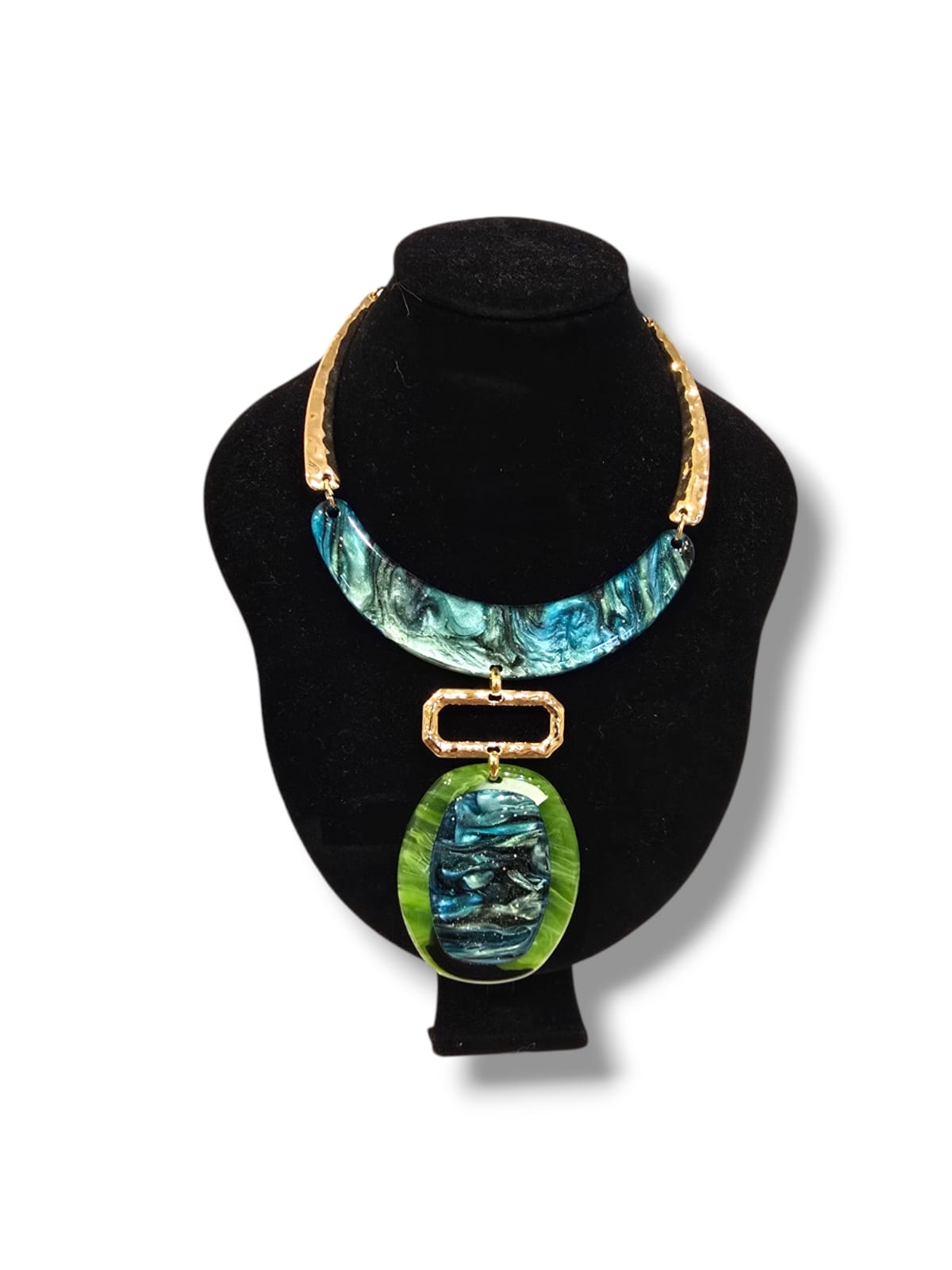 Collier pendentif vert et doré